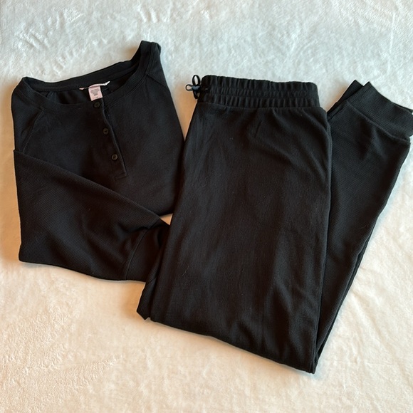 Victoria's Secret Other - NWT Victorias Secret Waffle Henley Jogger Pajamas Loungewear set black L